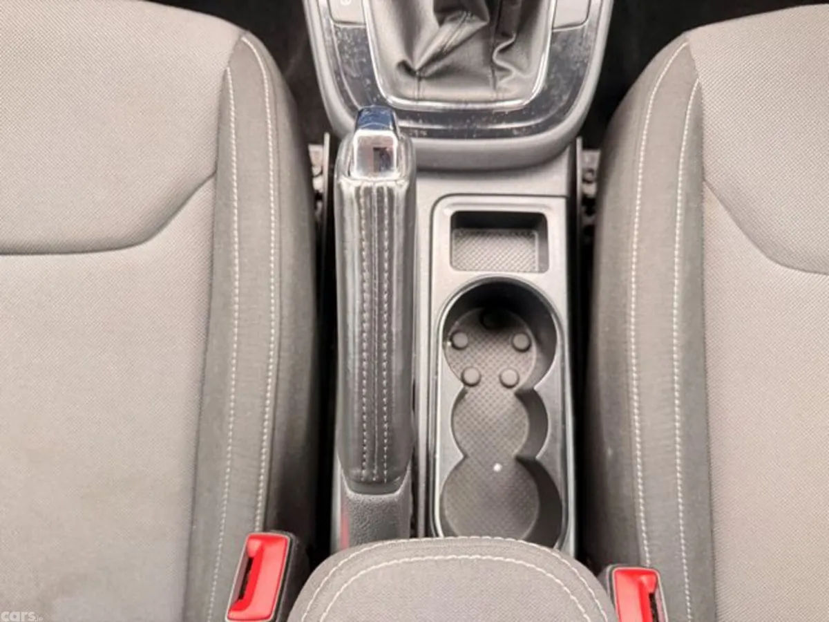 Skoda Fabia Hatchback, Petrol, 2023, White
