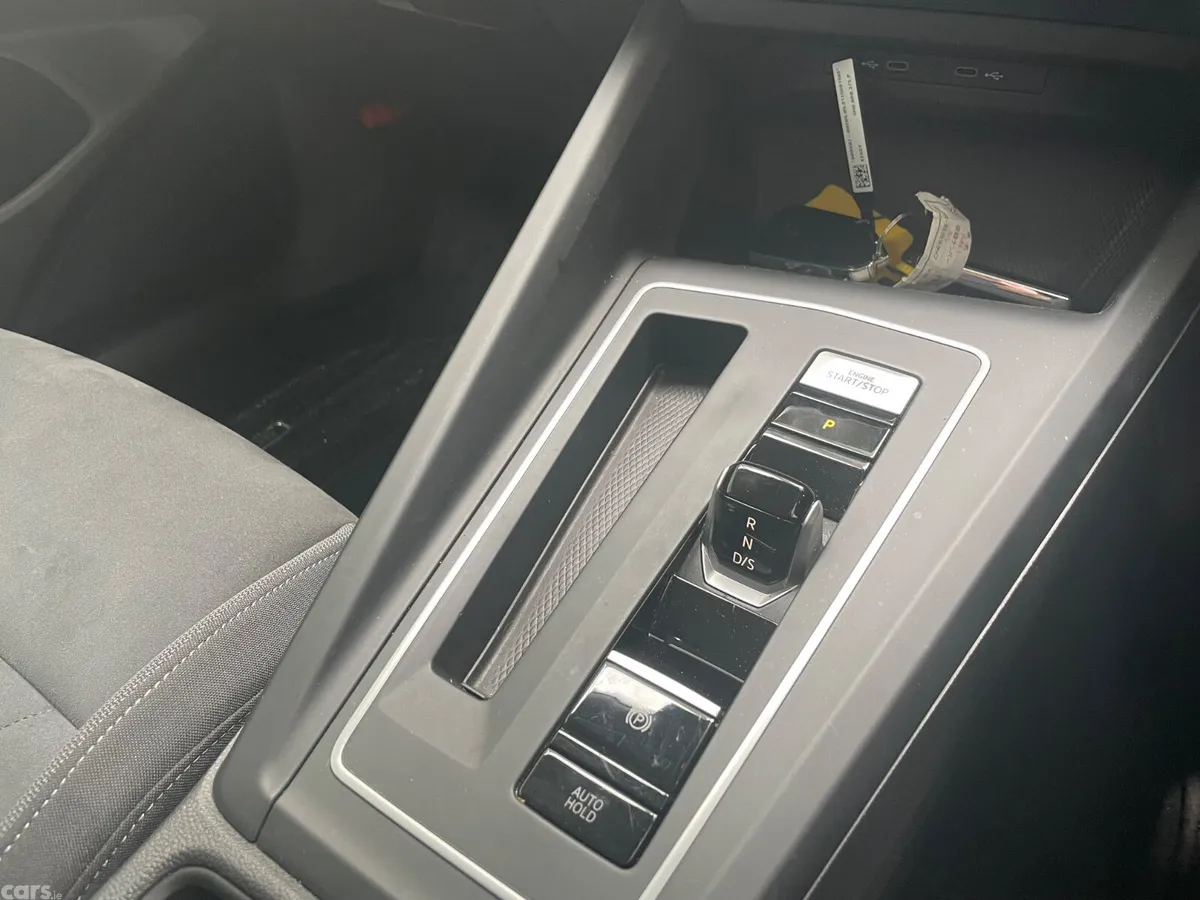 Volkswagen Golf Hatchback, Petrol, 2021, Yellow