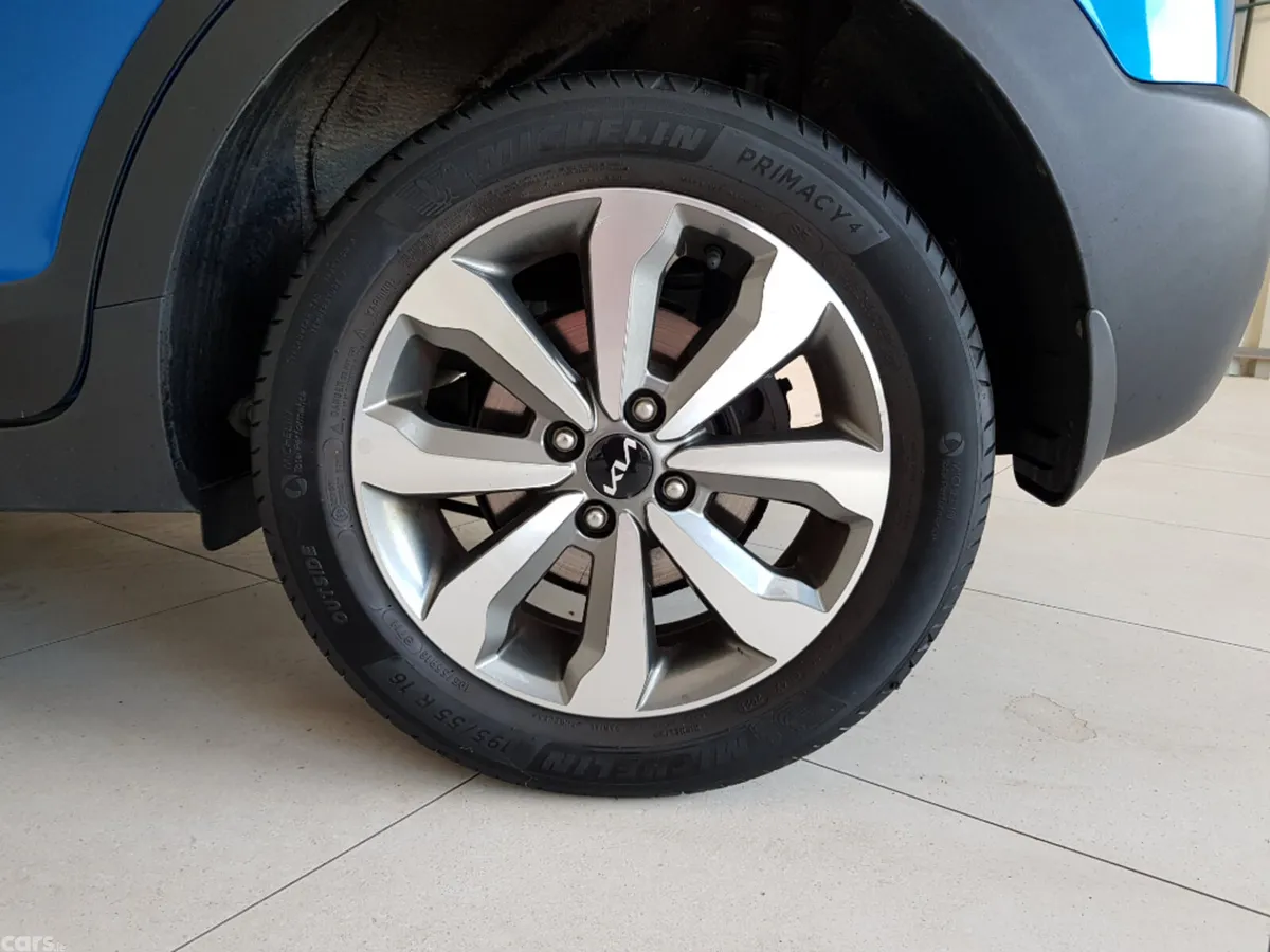 Kia Stonic Estate, Petrol, 2022, Blue