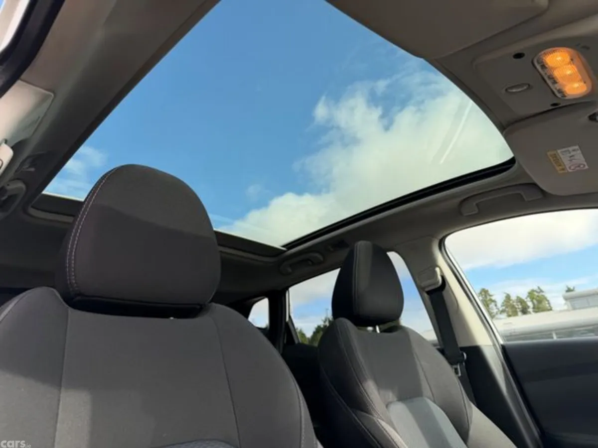 Nissan Qashqai SUV, Diesel, 2019, White