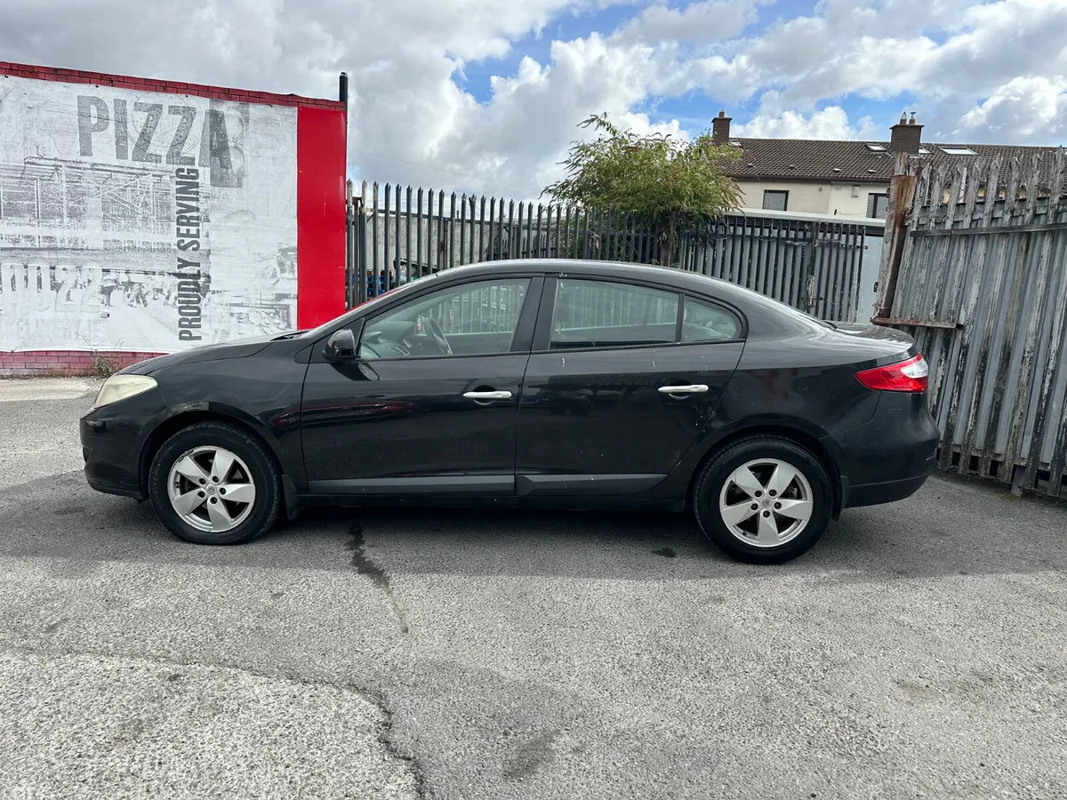 Renault Fluence Saloon, Diesel, 2011, Black
