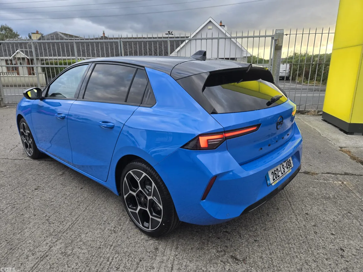 Opel Astra Hatchback, Diesel, 2026, Blue