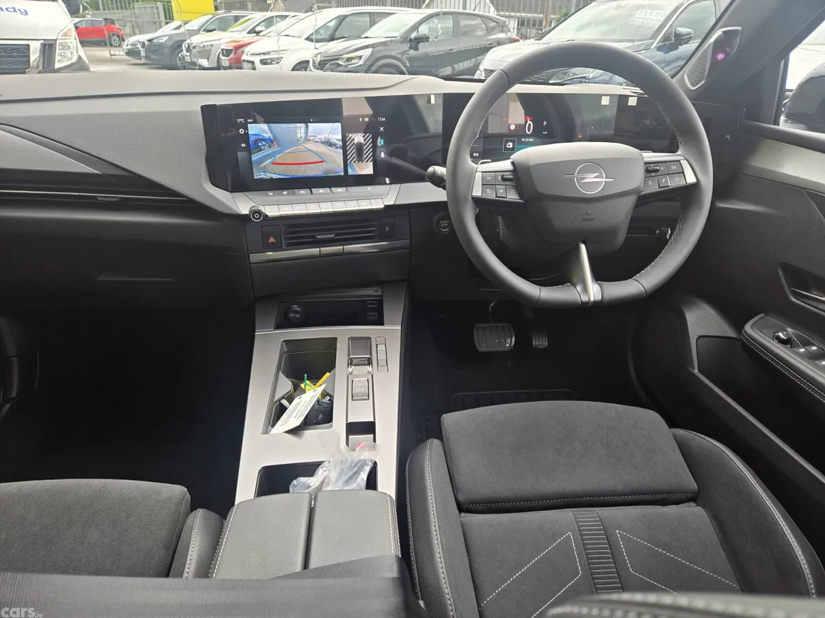 Opel Astra Hatchback, Diesel, 2026, Blue