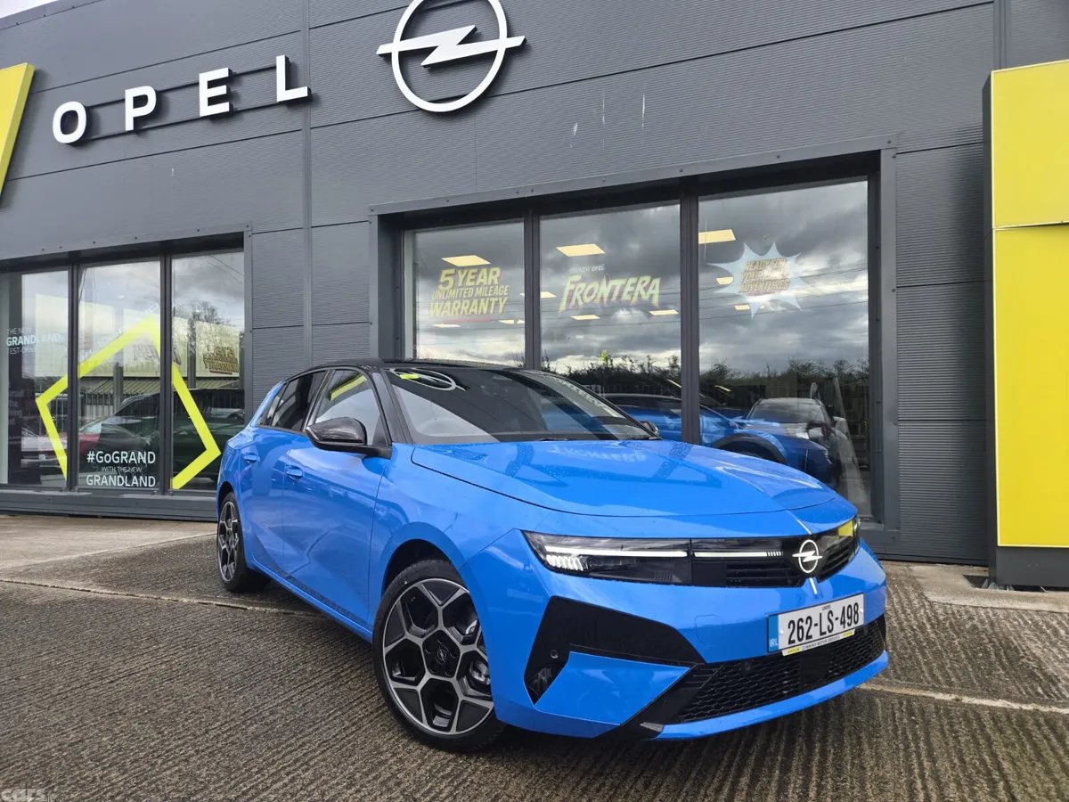 Opel Astra Hatchback, Diesel, 2026, Blue