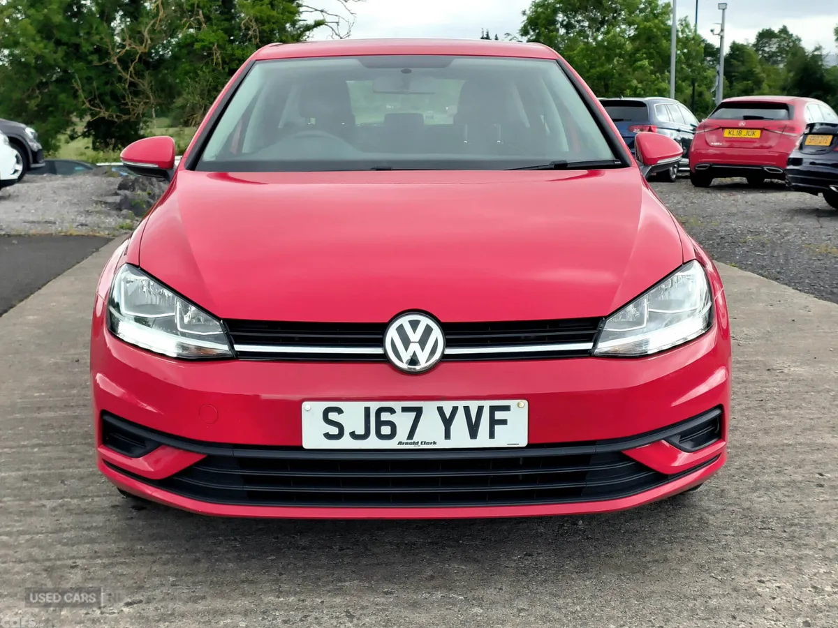 Volkswagen Golf Hatchback, Petrol, 2017, Red