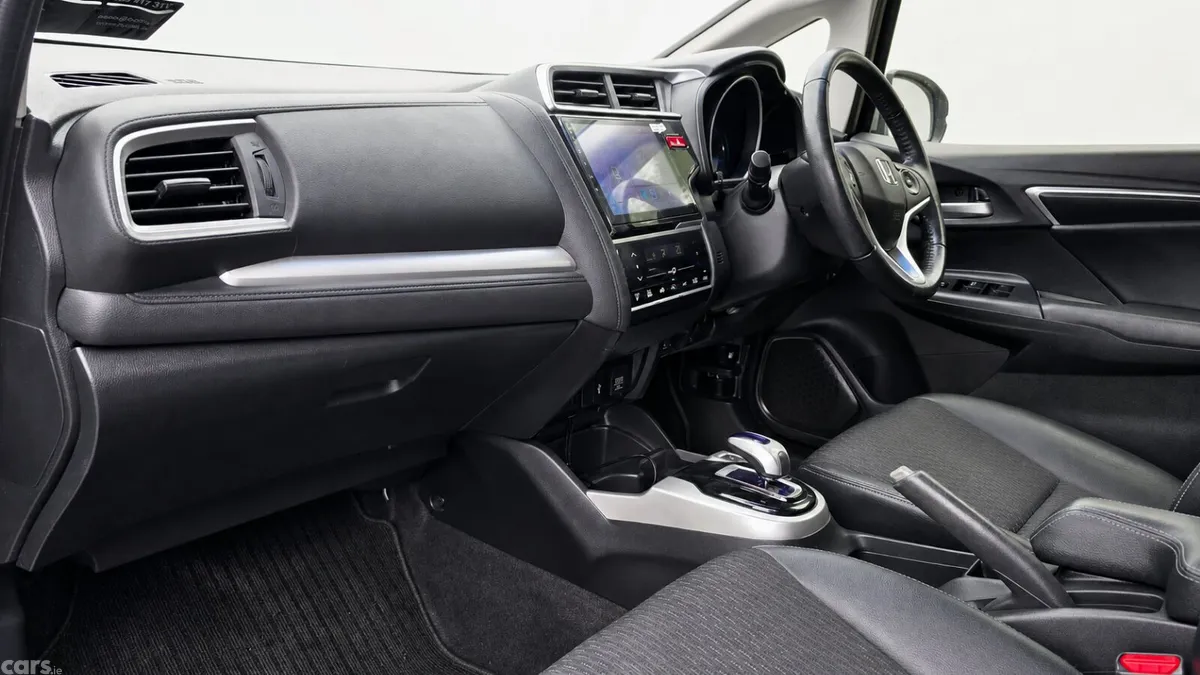 Honda Fit Hatchback, Petrol Hybrid, 2016, Silver
