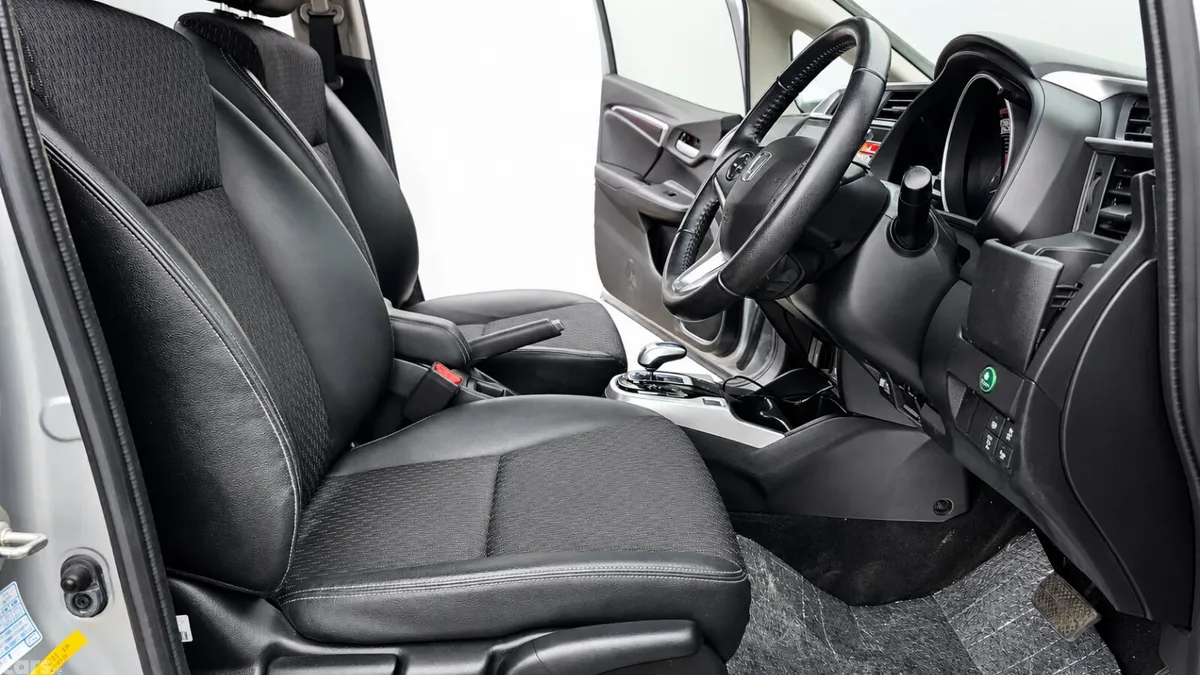 Honda Fit Hatchback, Petrol Hybrid, 2016, Silver