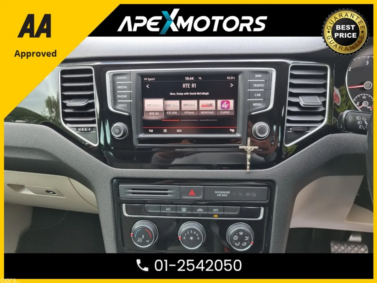 Volkswagen Golf MPV, Diesel, 2015, Red