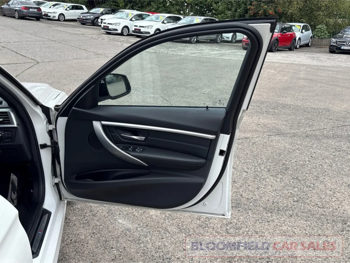 BMW 3-Series Estate, Diesel, 2019, White