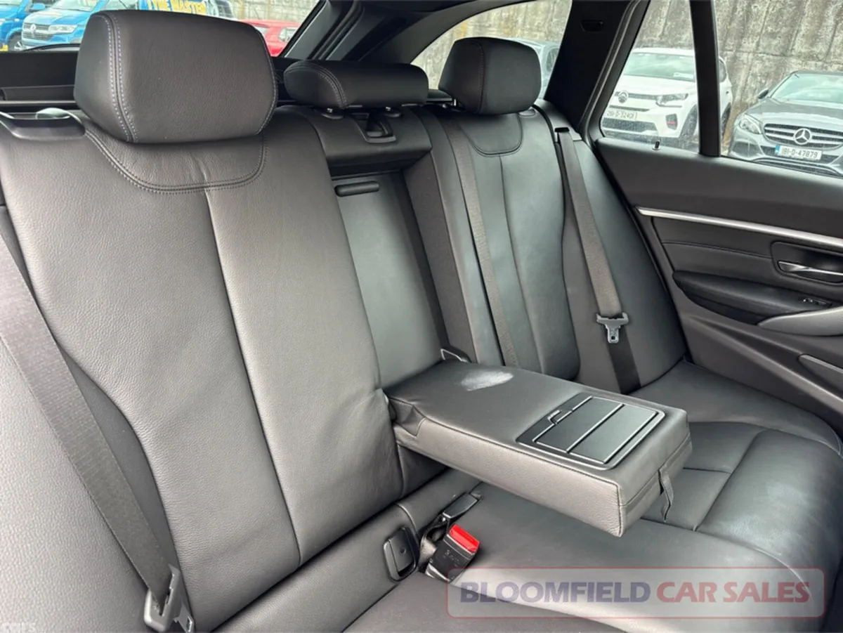 BMW 3-Series Estate, Diesel, 2019, White