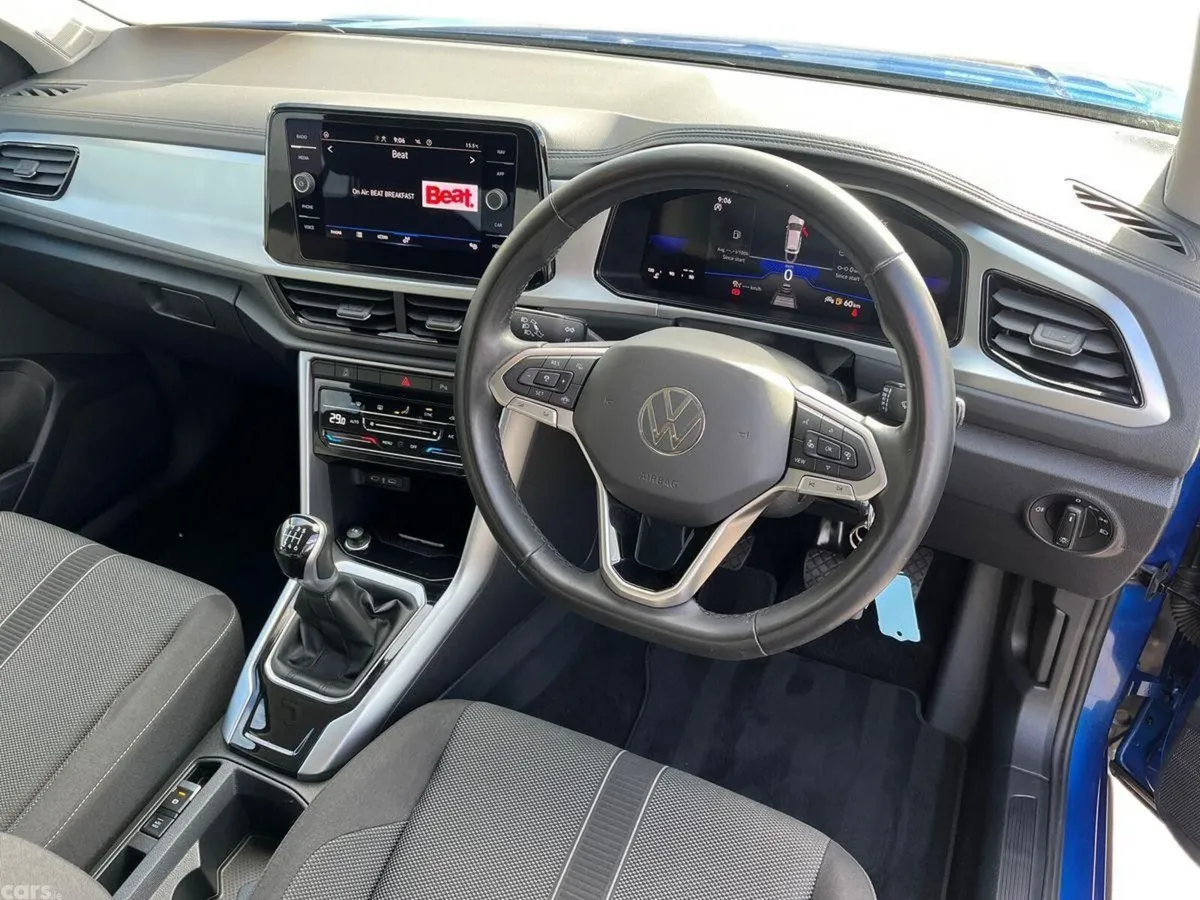 Volkswagen T-Roc SUV, Petrol, 2023, Blue