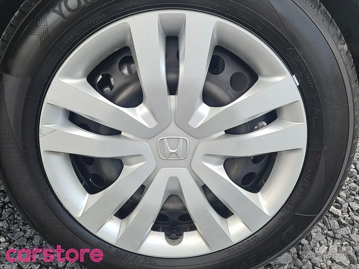 Honda Fit Hatchback, Petrol Hybrid, 2023, Silver