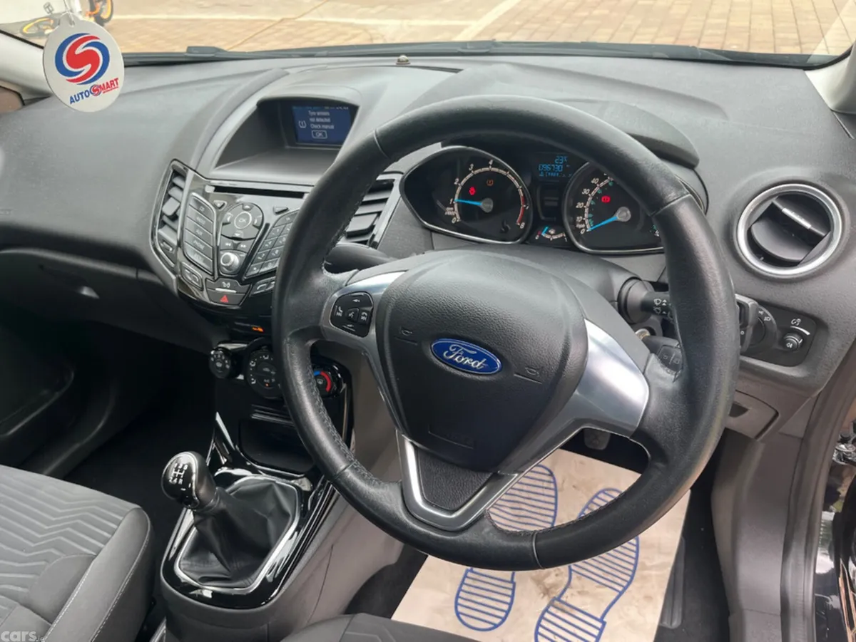 Ford Fiesta Hatchback, Petrol, 2016, Black