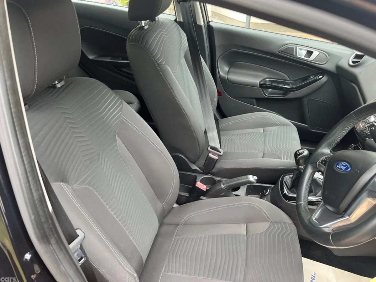 Ford Fiesta Hatchback, Petrol, 2016, Black
