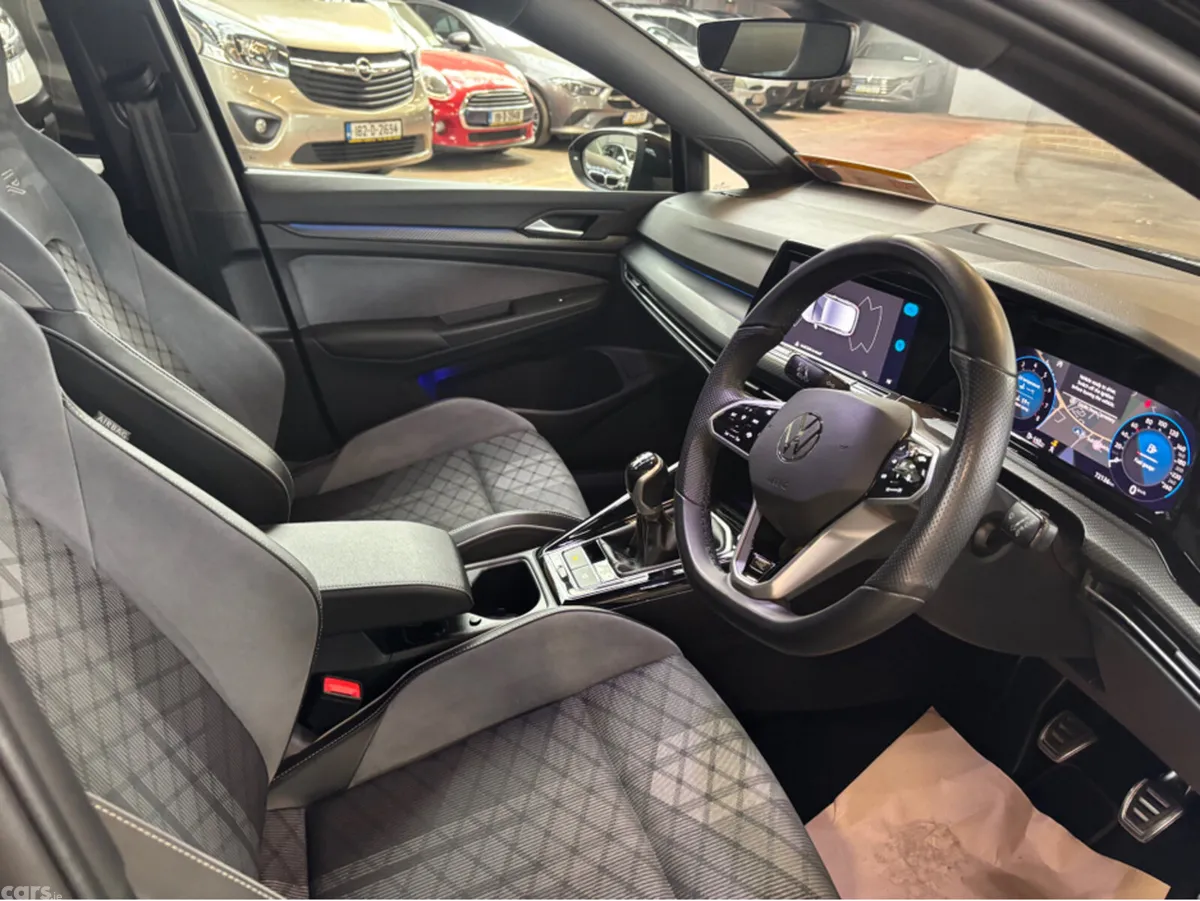 Volkswagen Golf Estate, Petrol, 2024, Black