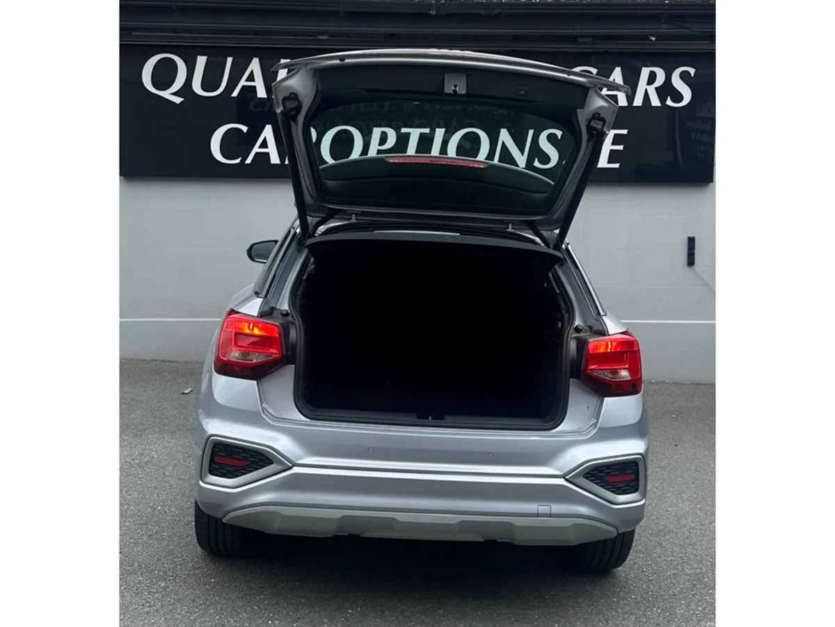 Audi Q2 Estate, Petrol, 2021, Silver