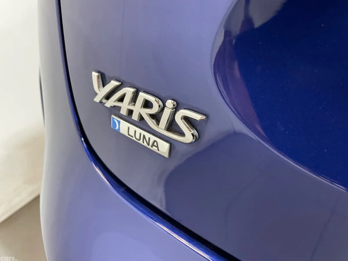 Toyota Yaris Cross SUV, Petrol Hybrid, 2022, Blue