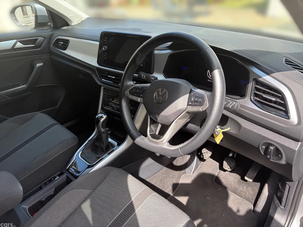 Volkswagen T-Roc SUV, Petrol, 2023, Grey