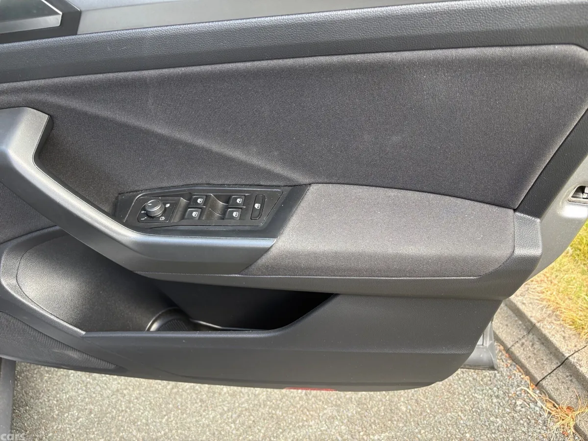 Volkswagen T-Roc SUV, Petrol, 2023, Grey