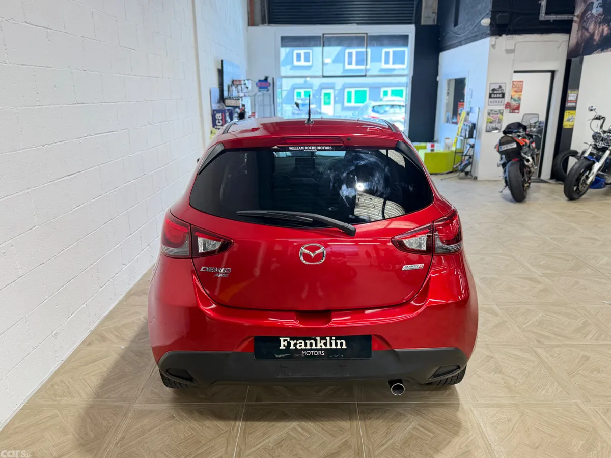 Mazda Demio MPV, Diesel, 2015, Red