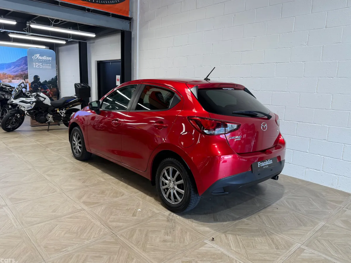 Mazda Demio MPV, Diesel, 2015, Red