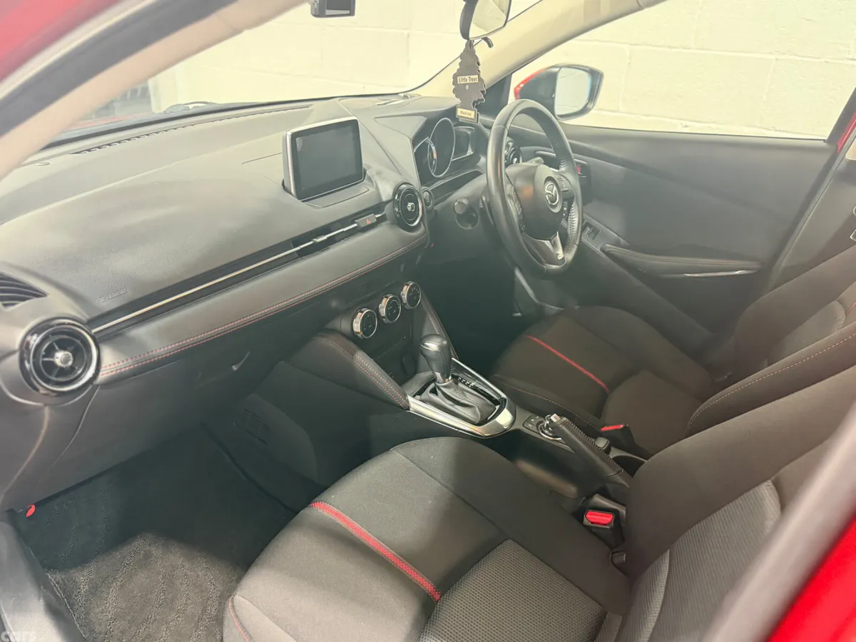 Mazda Demio MPV, Diesel, 2015, Red