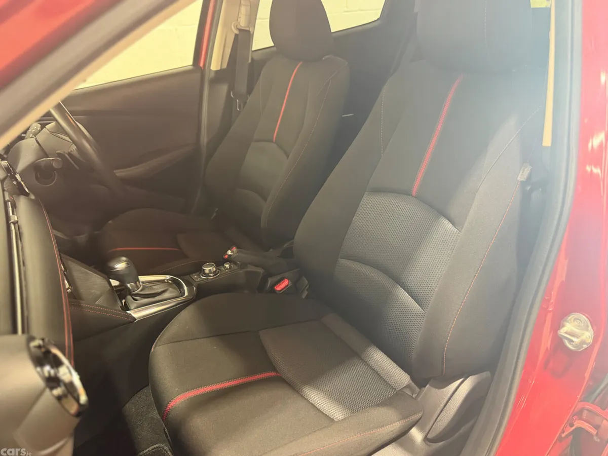 Mazda Demio MPV, Diesel, 2015, Red