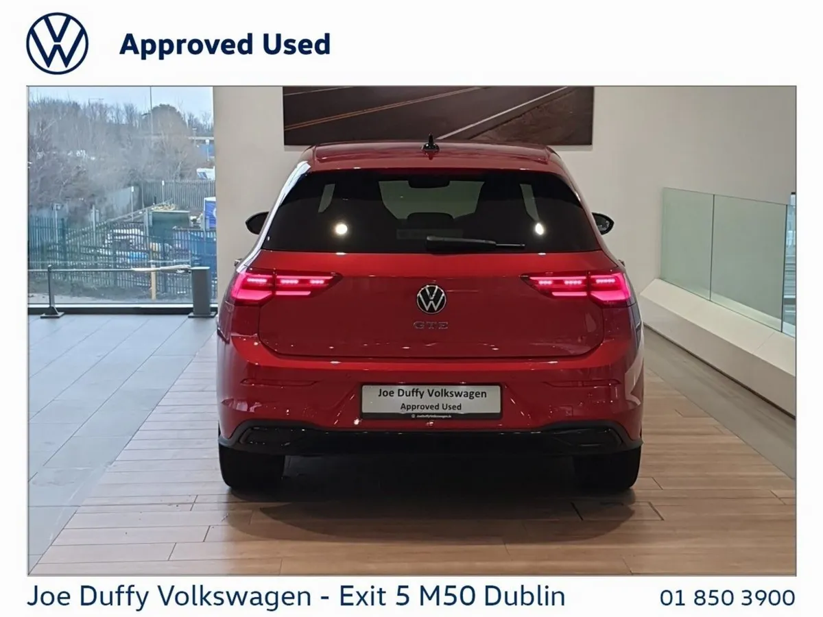 Volkswagen Golf Estate, Petrol Plug-in Hybrid, 2023, Red