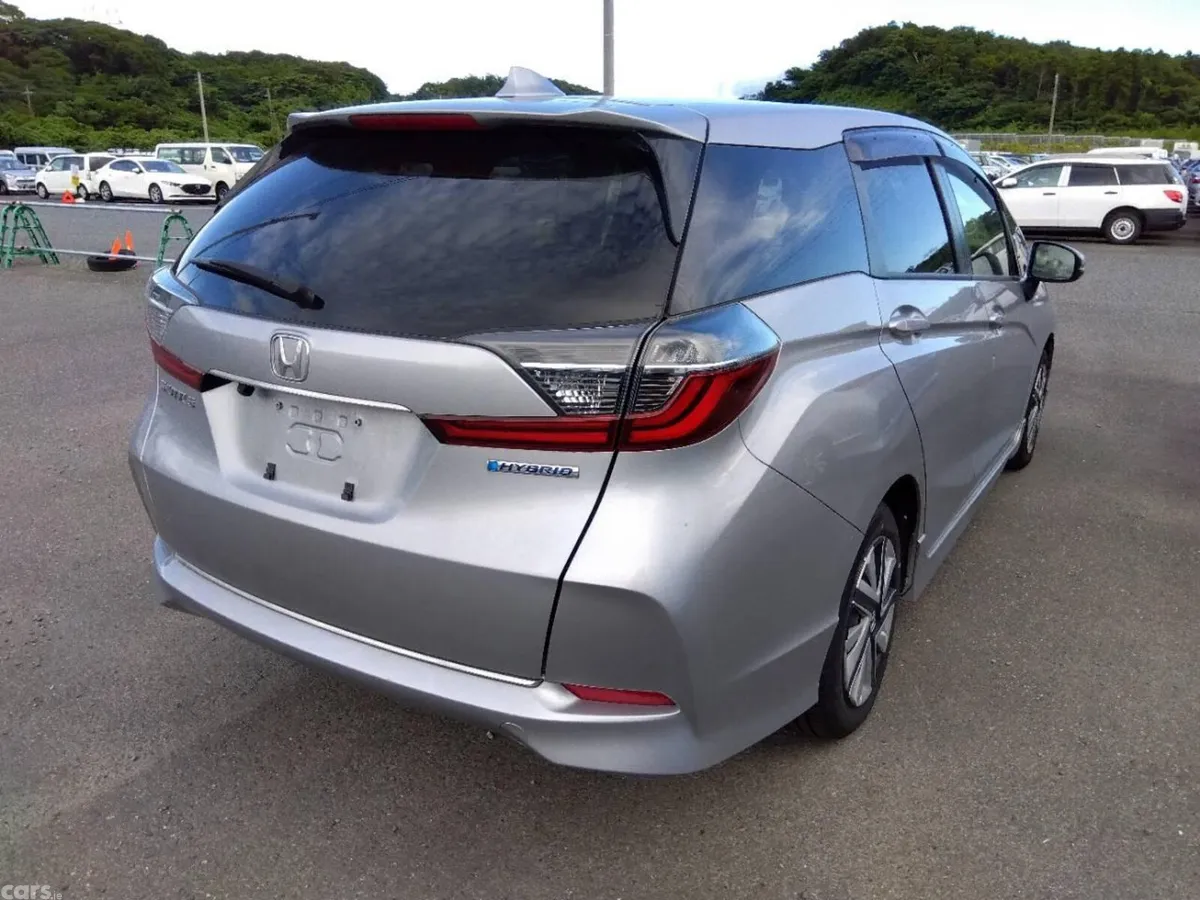 Honda Fit Estate, Petrol Hybrid, 2022, White