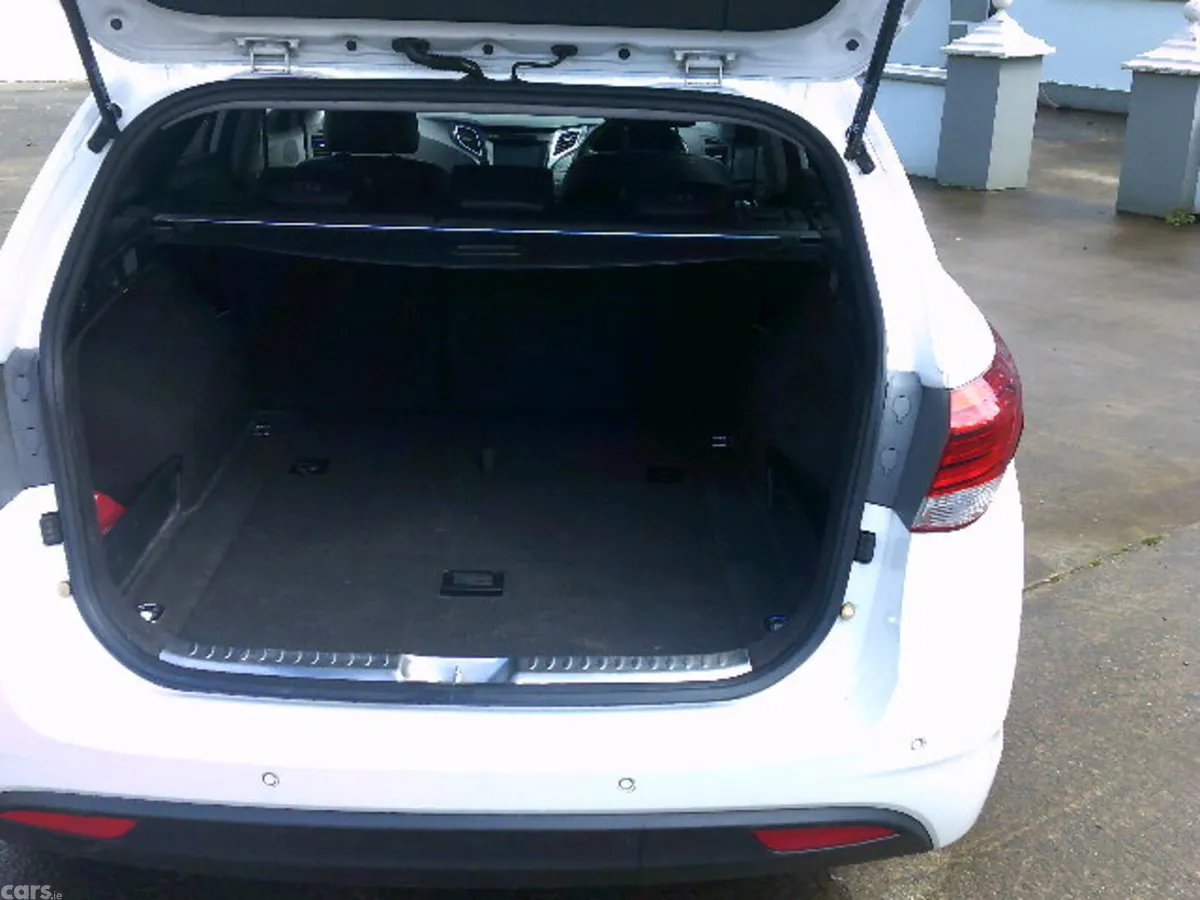 Hyundai i40 Estate, Diesel, 2016, White