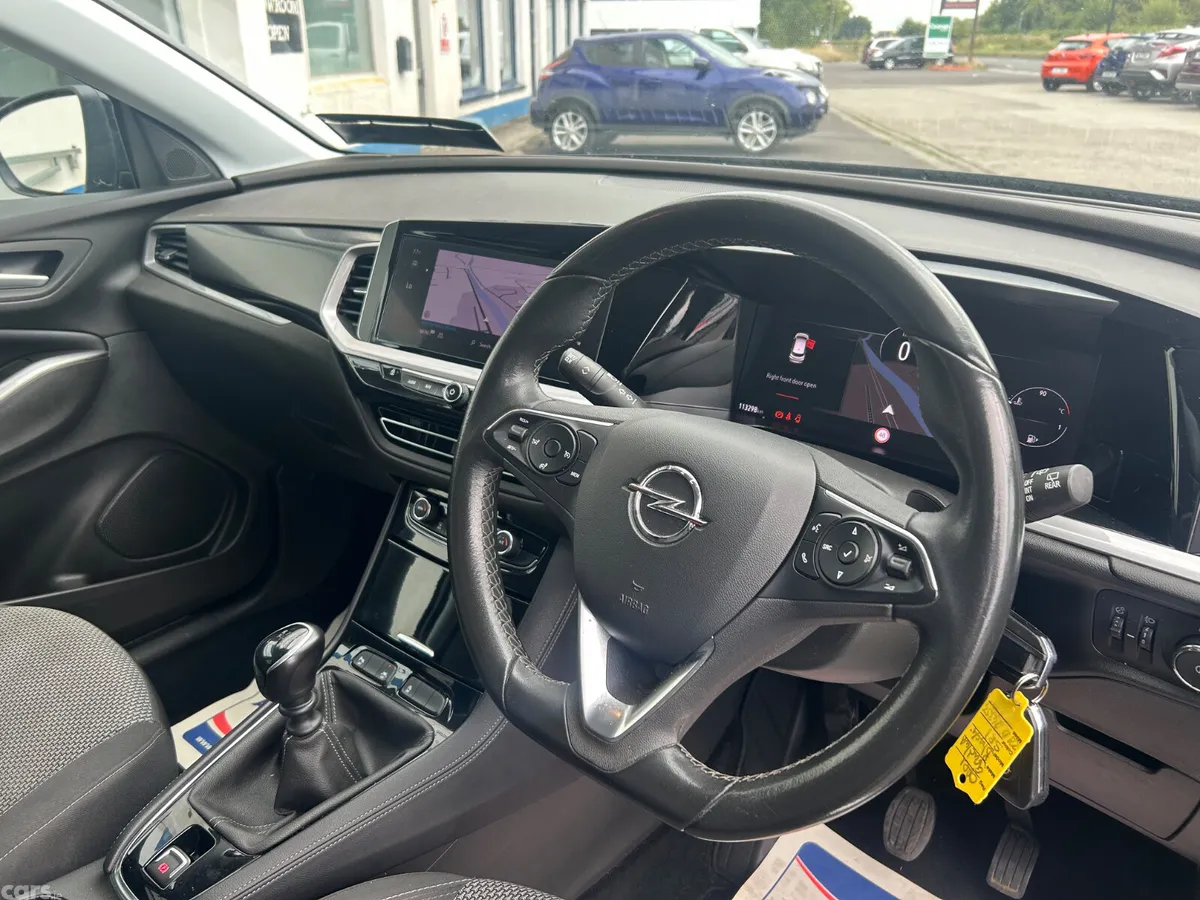 Opel Grandland SUV, Petrol, 2022, Black
