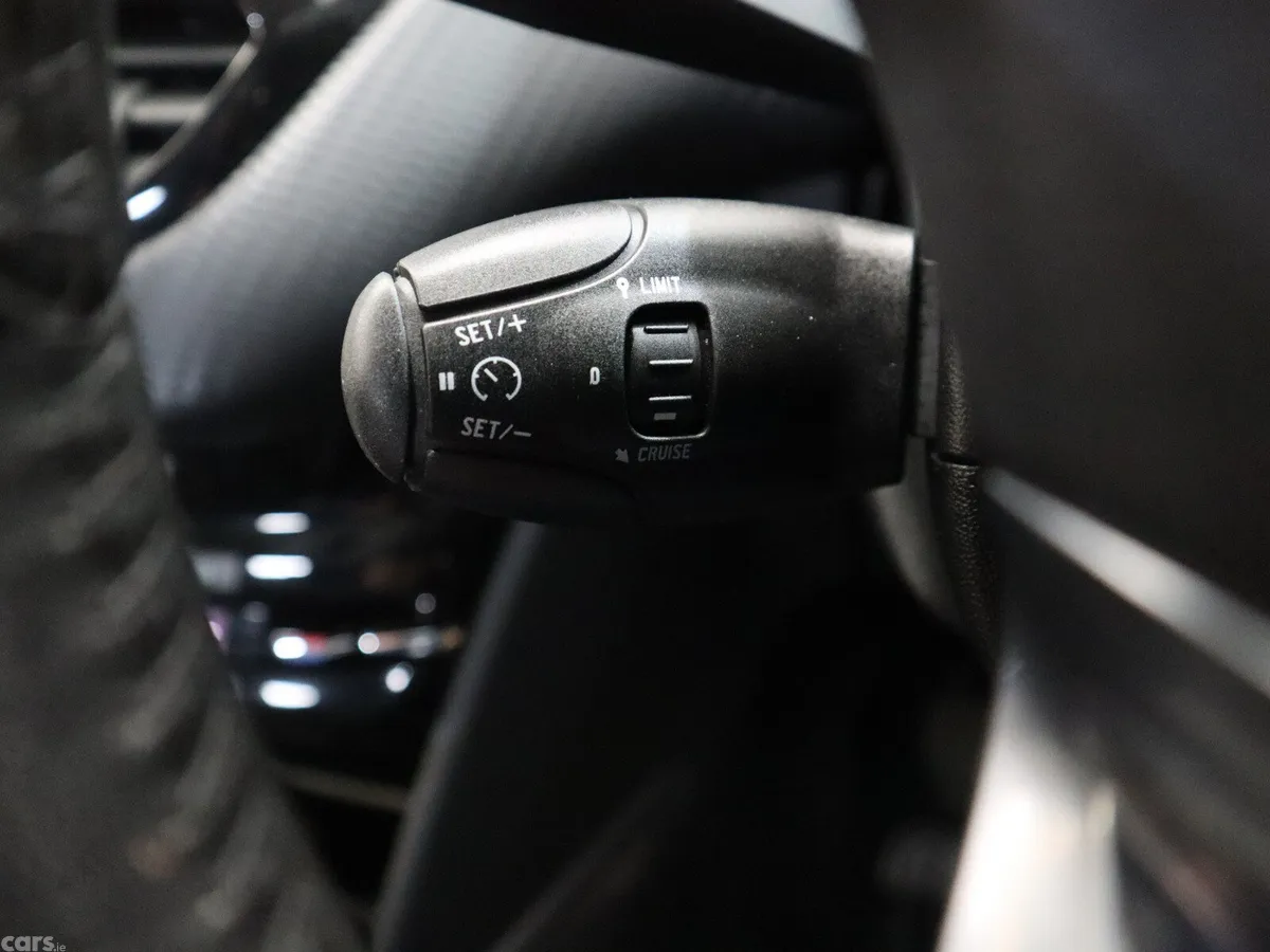 Peugeot 2008 SUV, Diesel, 2016, Grey