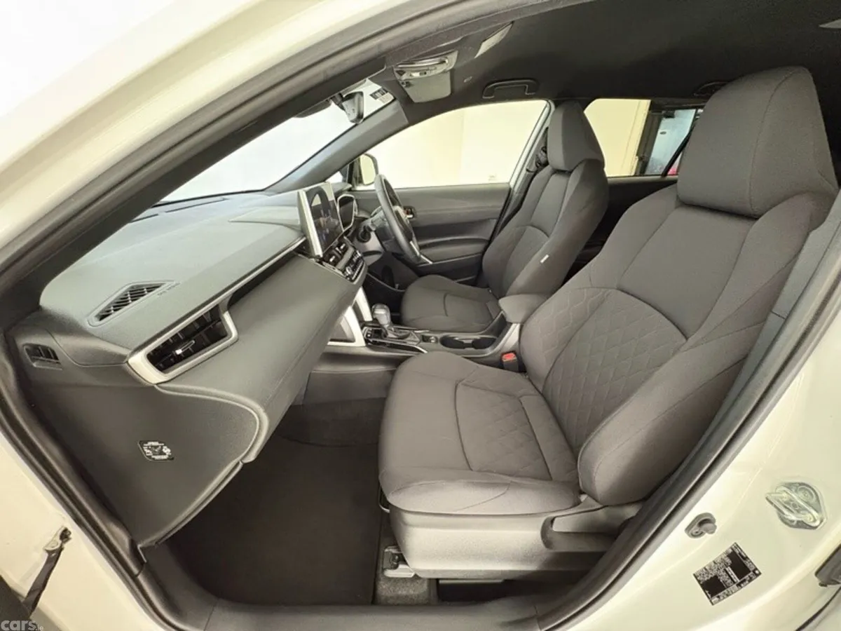 Toyota Corolla Cross SUV, Petrol Hybrid, 2023, White