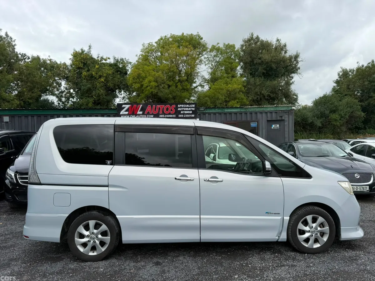 Nissan Serena MPV, Petrol Hybrid, 2013, Silver