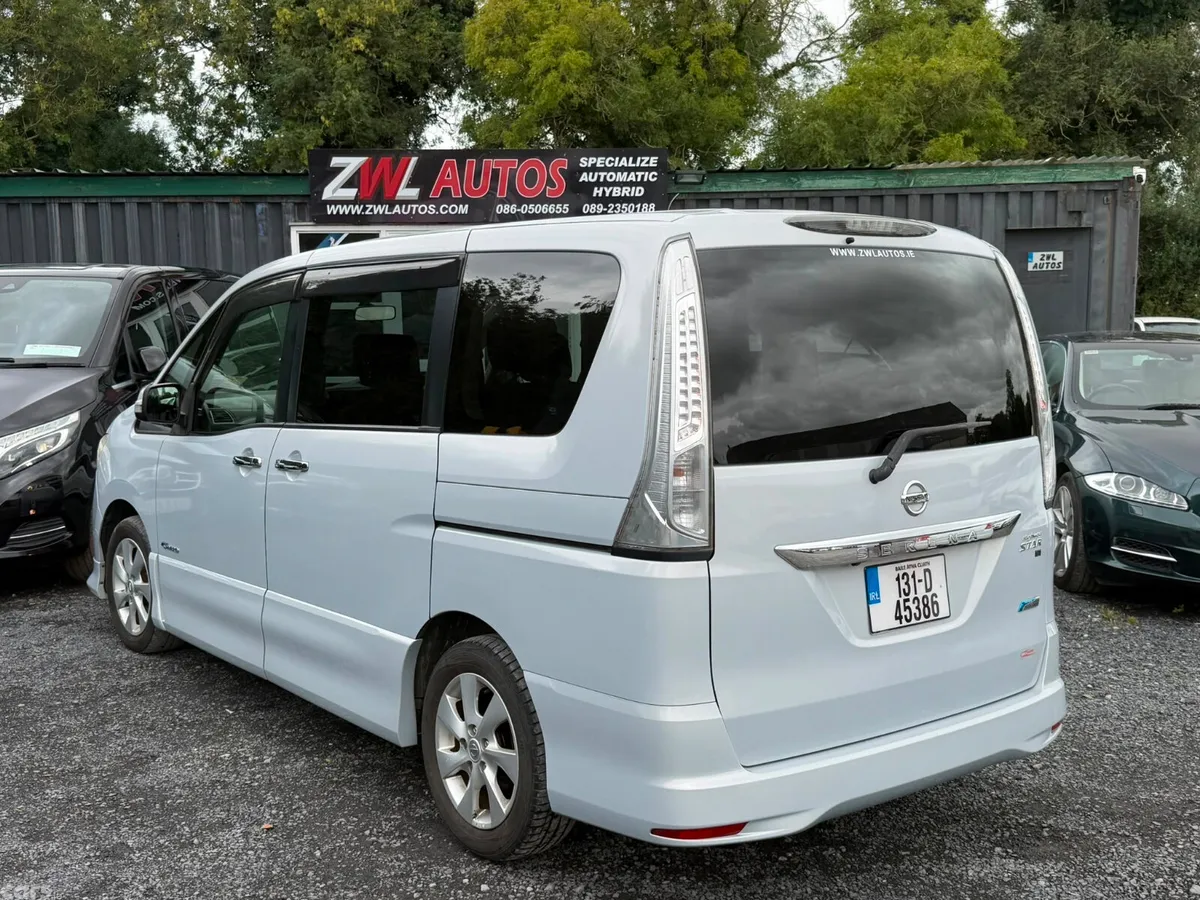 Nissan Serena MPV, Petrol Hybrid, 2013, Silver