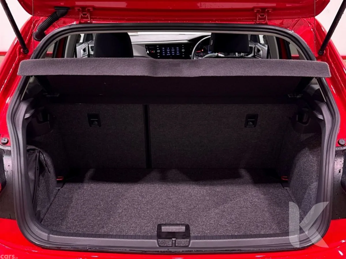 Volkswagen Polo Hatchback, Petrol, 2021, Red