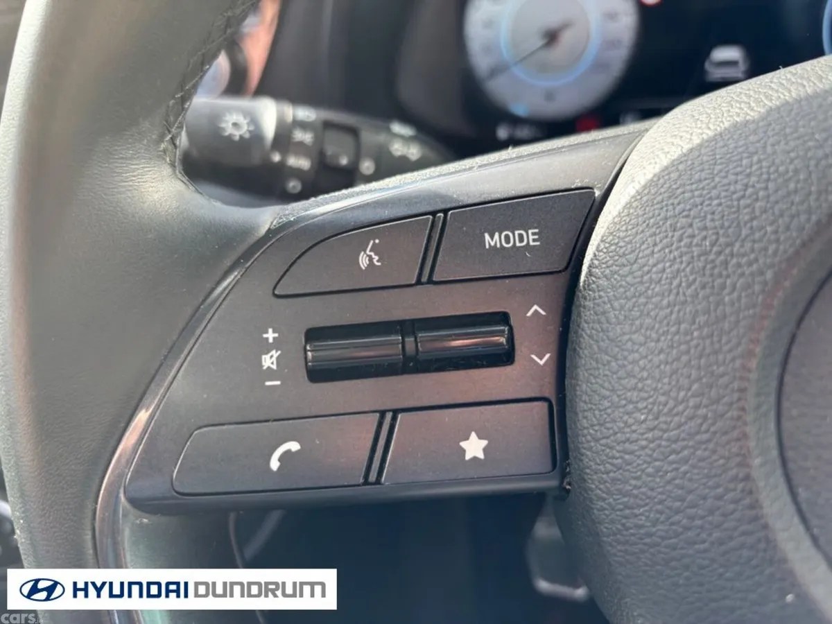 Hyundai i20 Hatchback, Petrol, 2024, Black