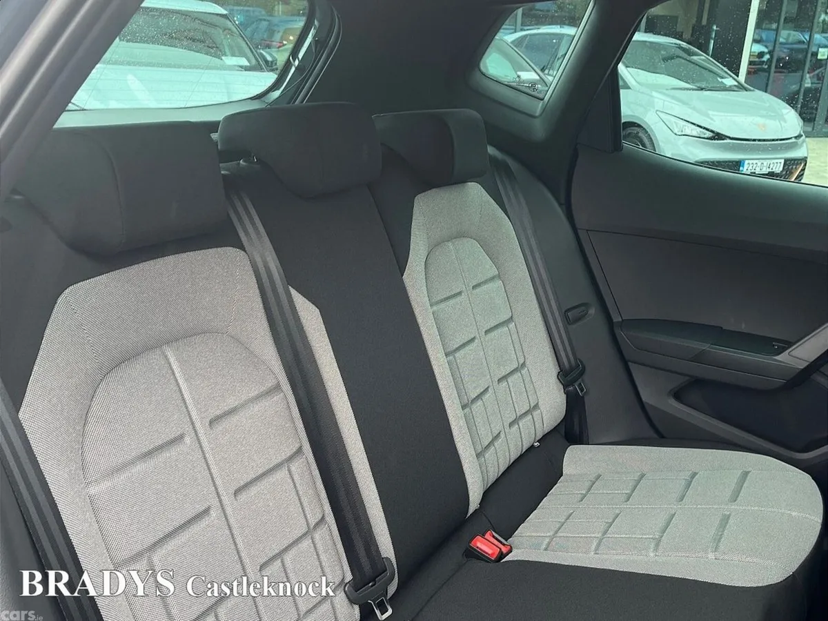 SEAT Arona SUV, Petrol, 2027, Blue