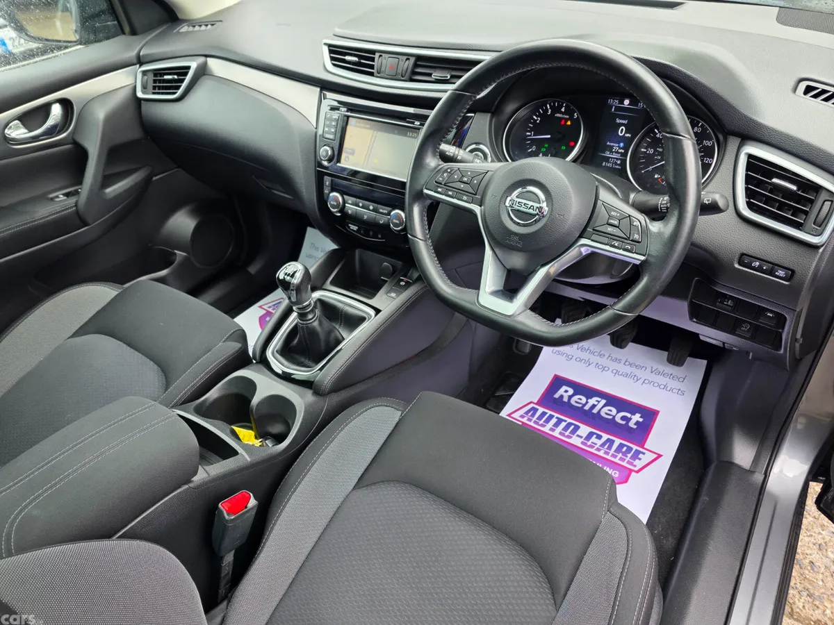 Nissan Qashqai SUV, Petrol, 2018, Grey
