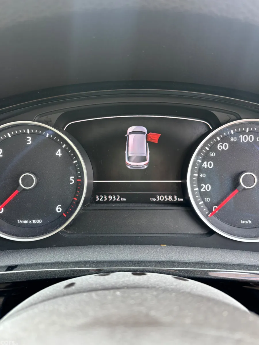 Volkswagen Touareg SUV, Diesel, 2016, Silver