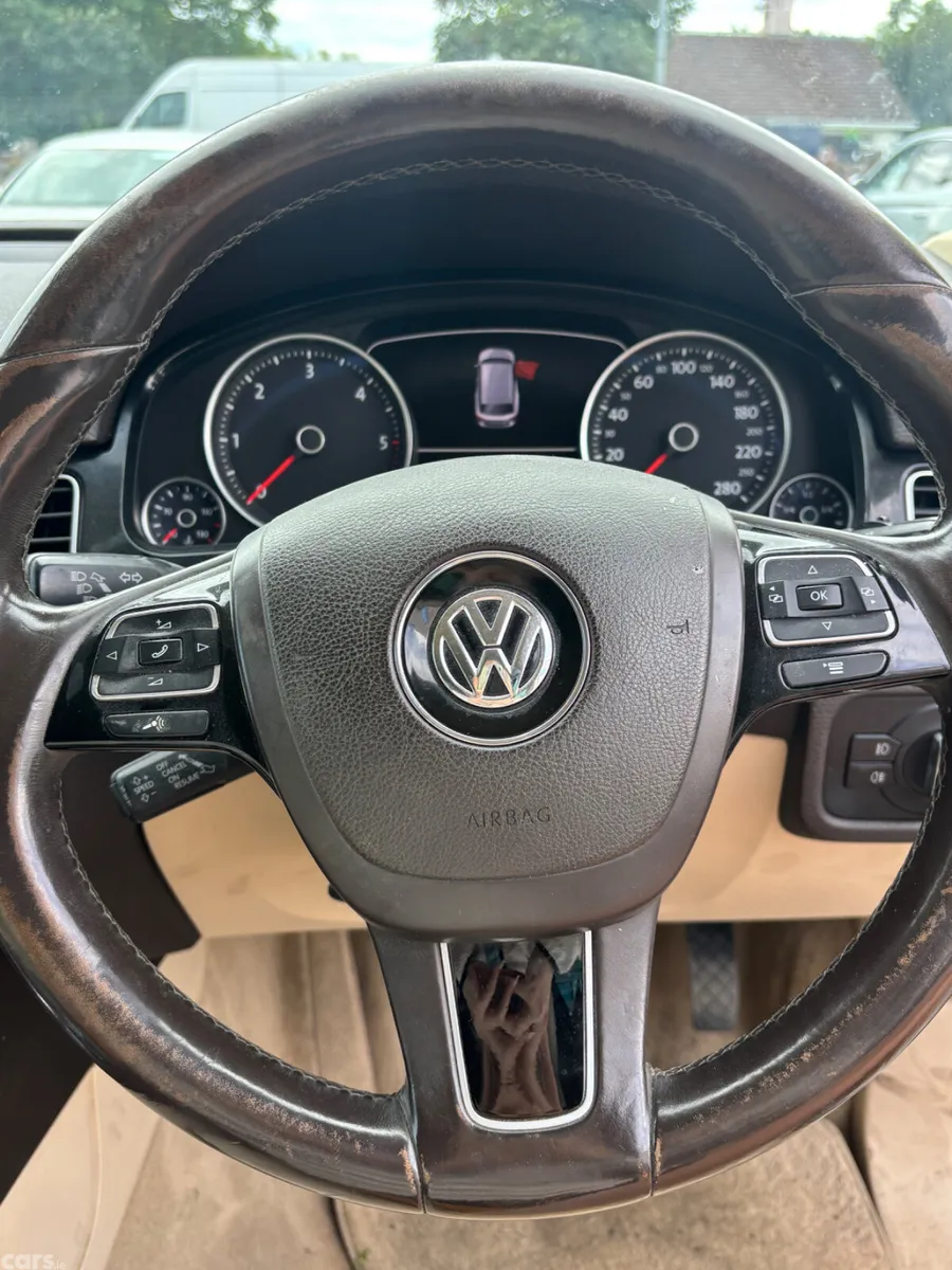 Volkswagen Touareg SUV, Diesel, 2016, Silver