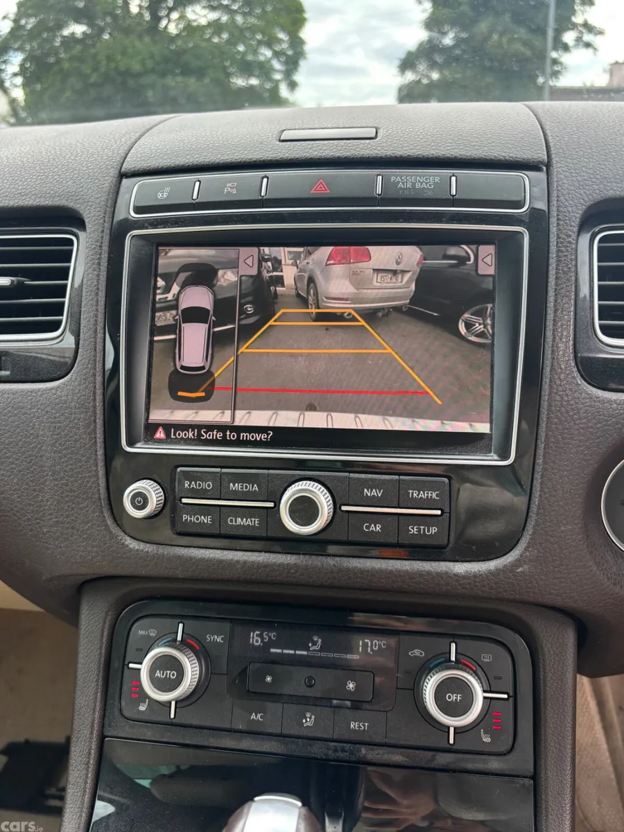 Volkswagen Touareg SUV, Diesel, 2016, Silver
