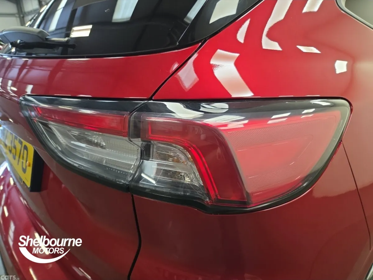 Ford Kuga Hatchback, Petrol, 2023, Red