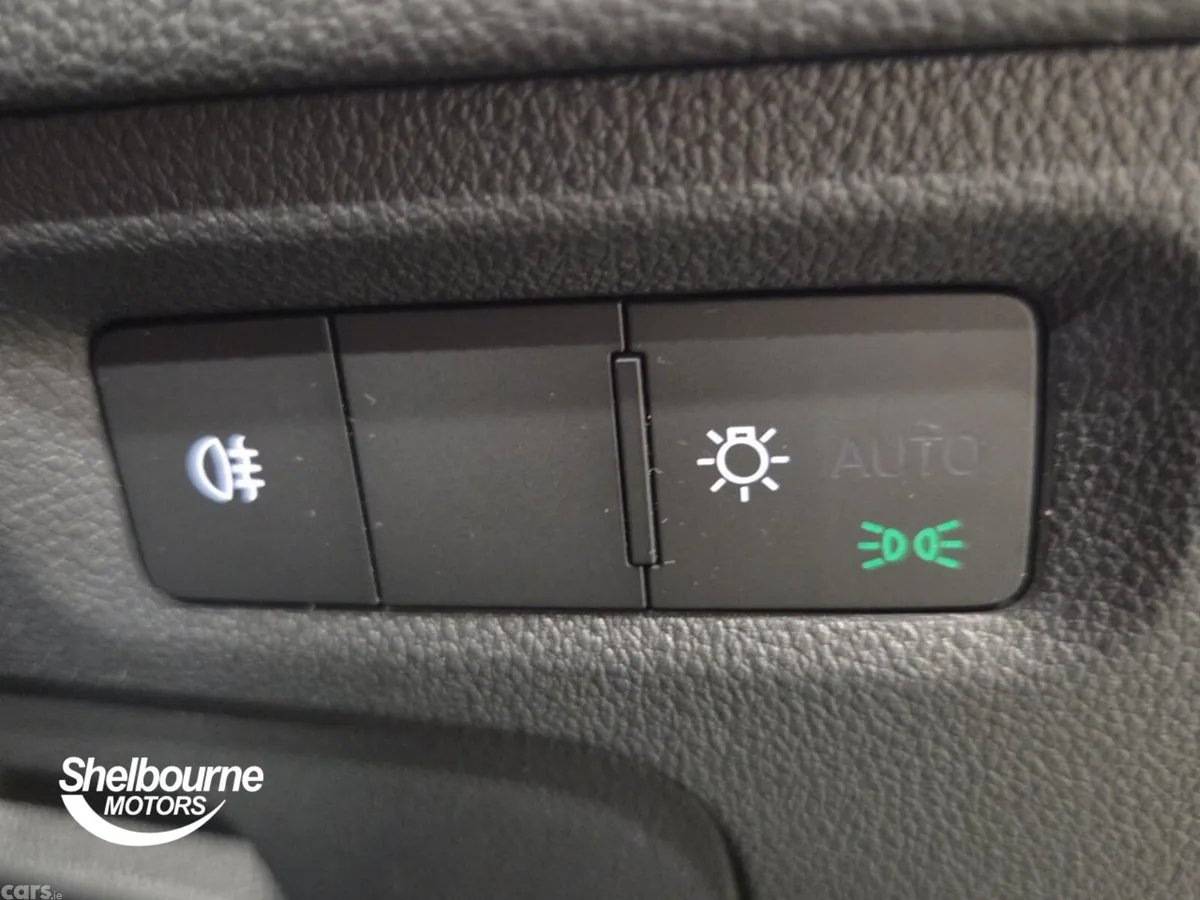 Skoda Octavia Estate, Diesel, 2025, Black