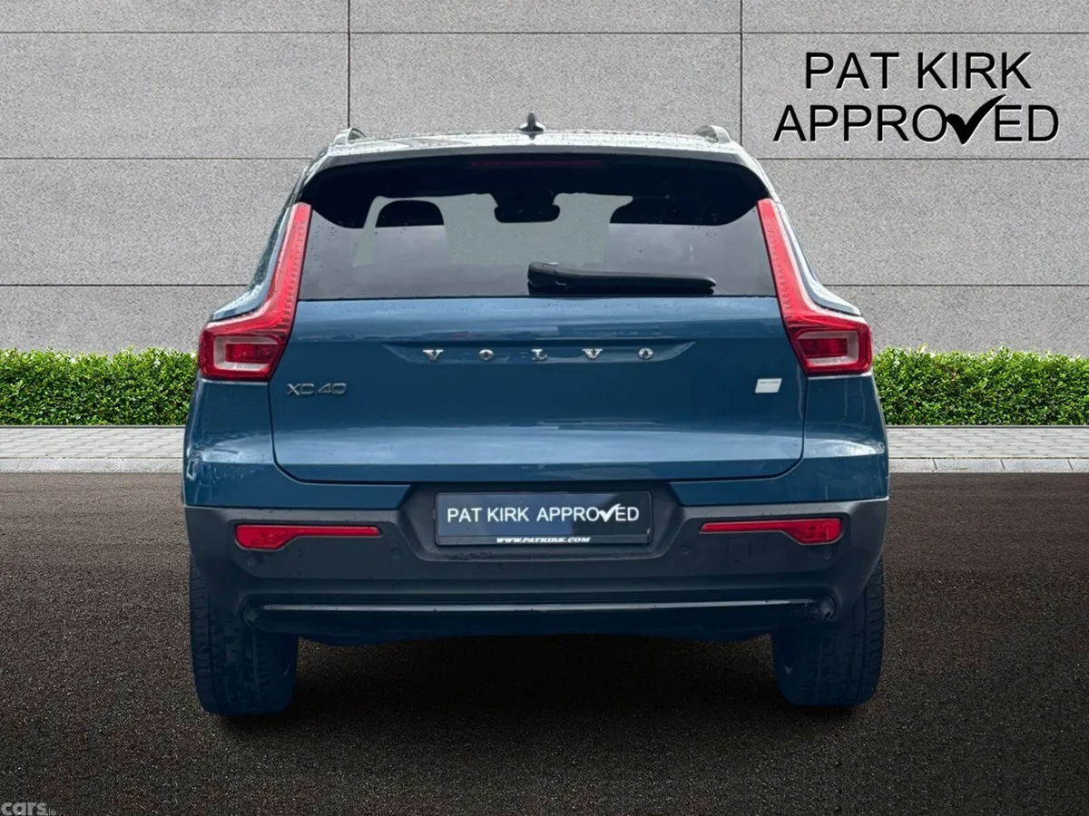 Volvo XC40 Estate, Electric, 2023, Blue