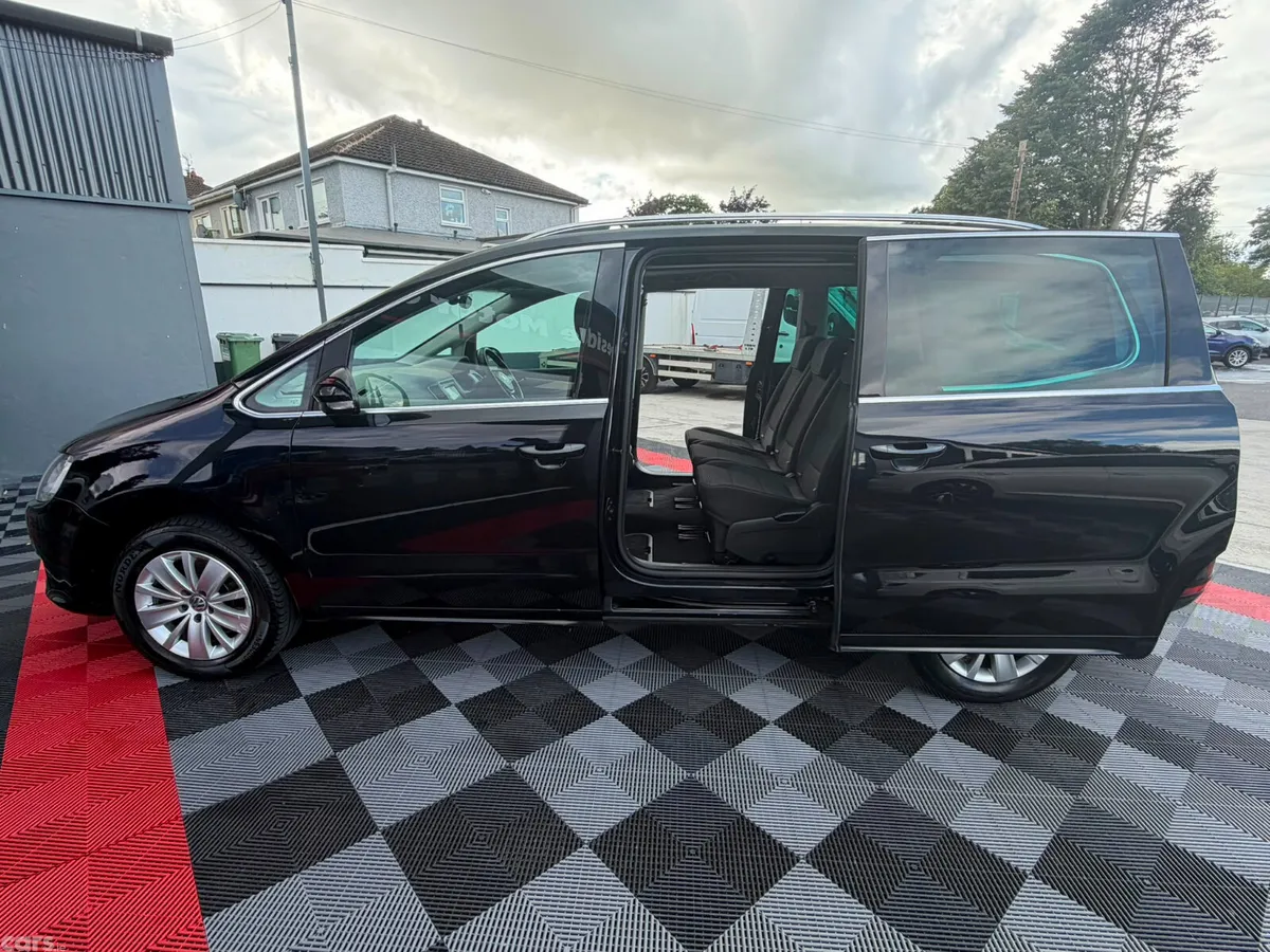 Volkswagen Sharan MPV, Diesel, 2017, Black
