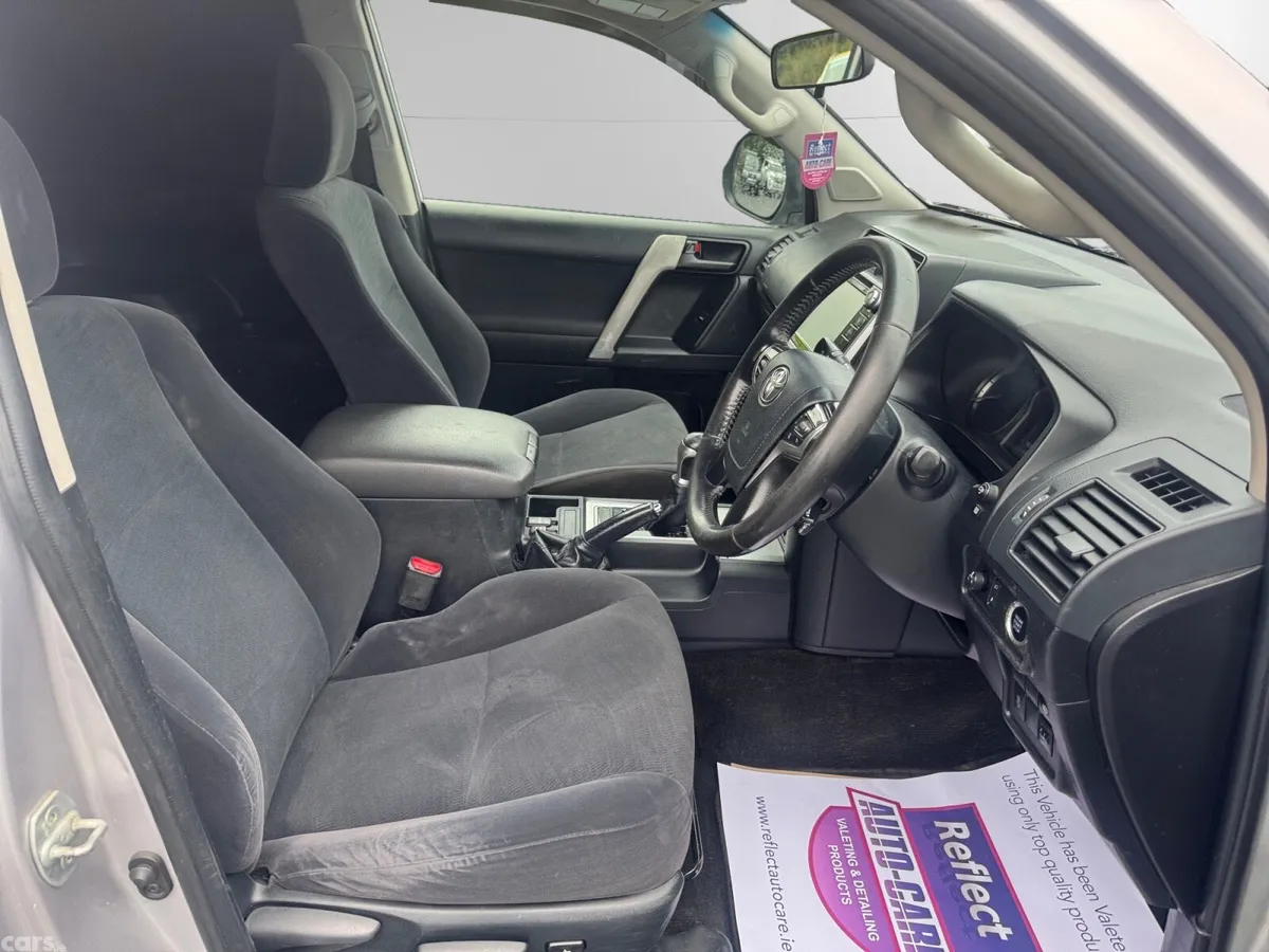 Toyota Land Cruiser Pick Up, Diesel, 2020, Silver