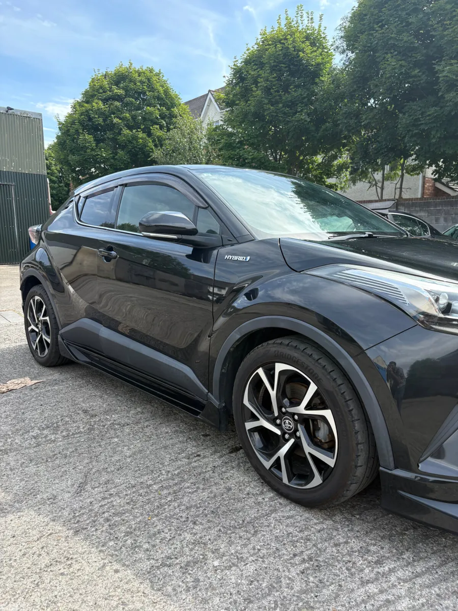 Toyota C-HR SUV, Petrol Hybrid, 2017, Black