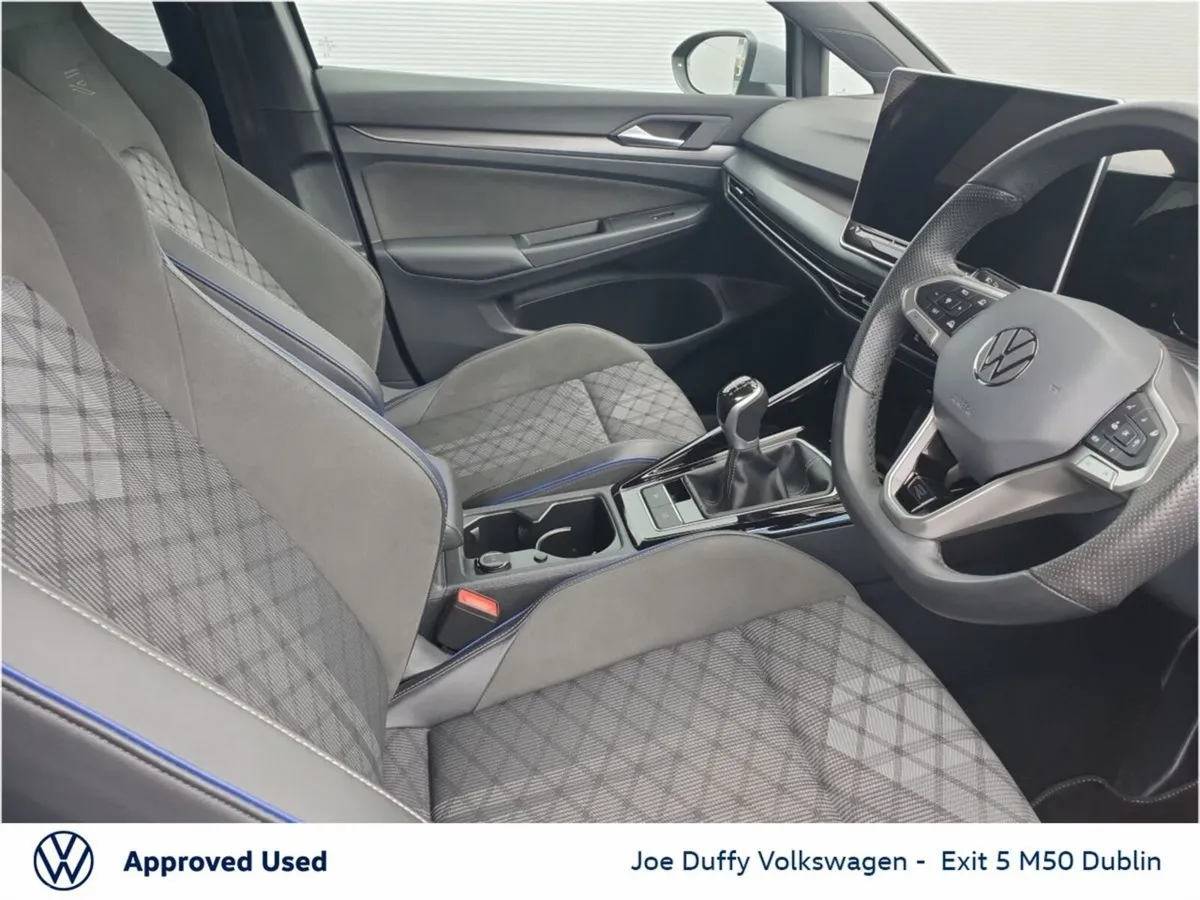 Volkswagen Golf Estate, Petrol, 2025, Grey