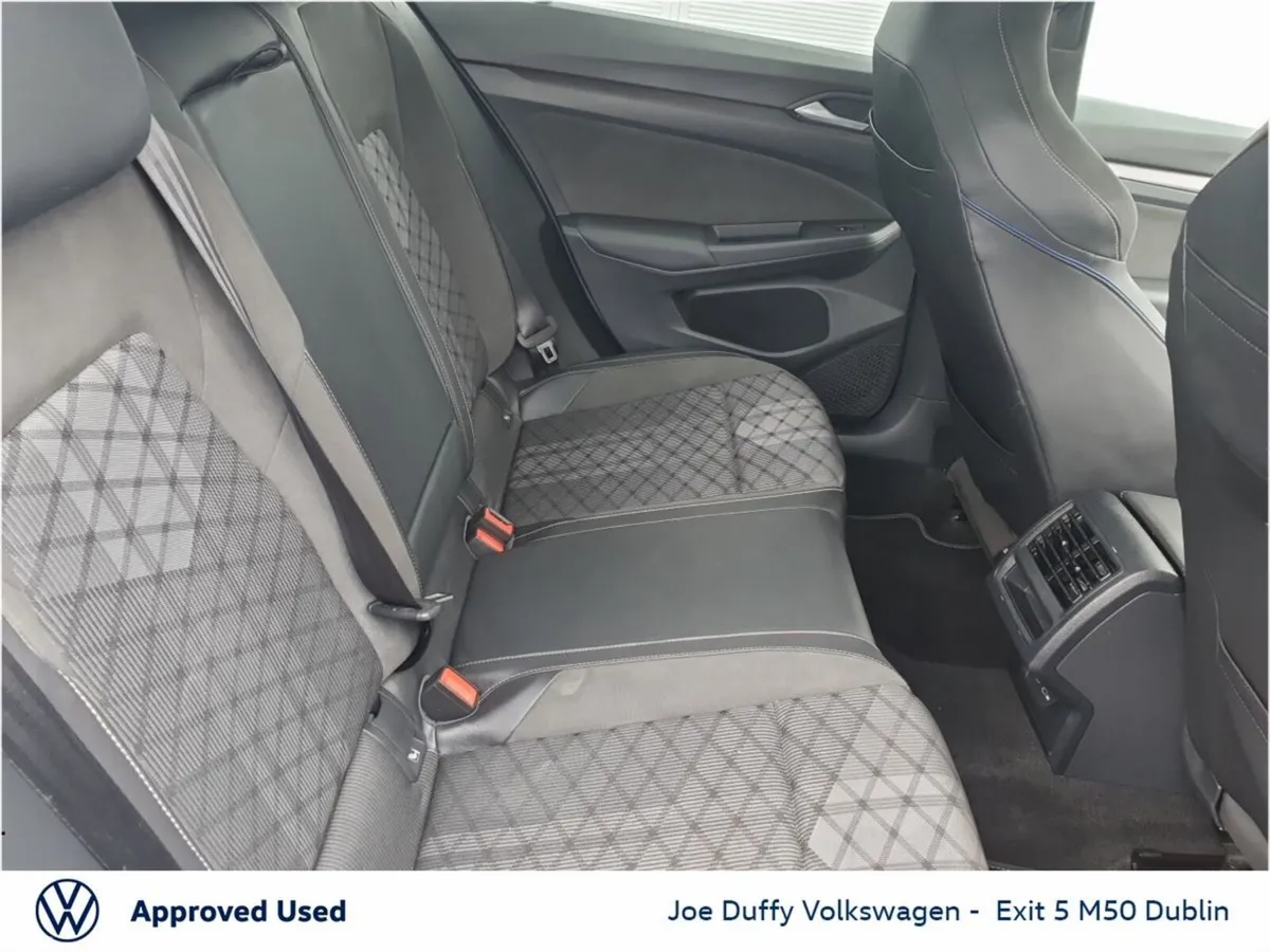 Volkswagen Golf Estate, Petrol, 2025, Grey